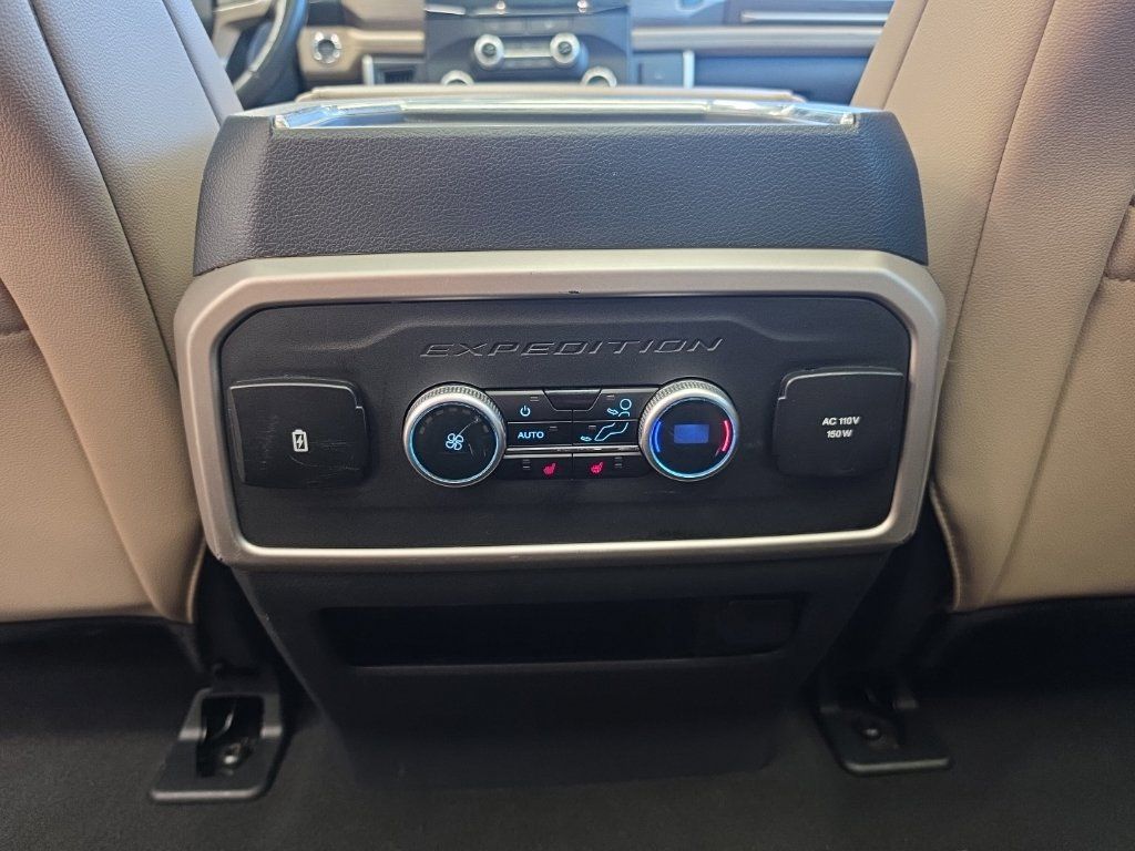 Used 2024 Ford Expedition Limited RWD image 42