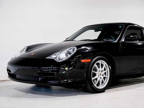 Used 2004 Porsche 911 Carrera RWD image 27