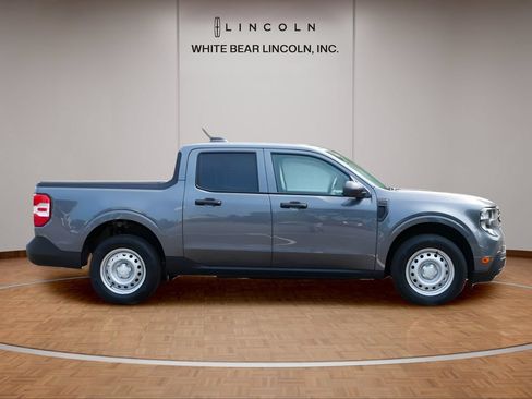 Used 2025 Ford Maverick XL FWD image 4
