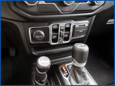 Certified 2020 Jeep Wrangler Unlimited Sport S AWD/4WD image 18