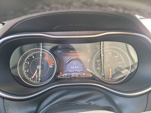 Used 2021 Jeep Cherokee High Altitude image 28