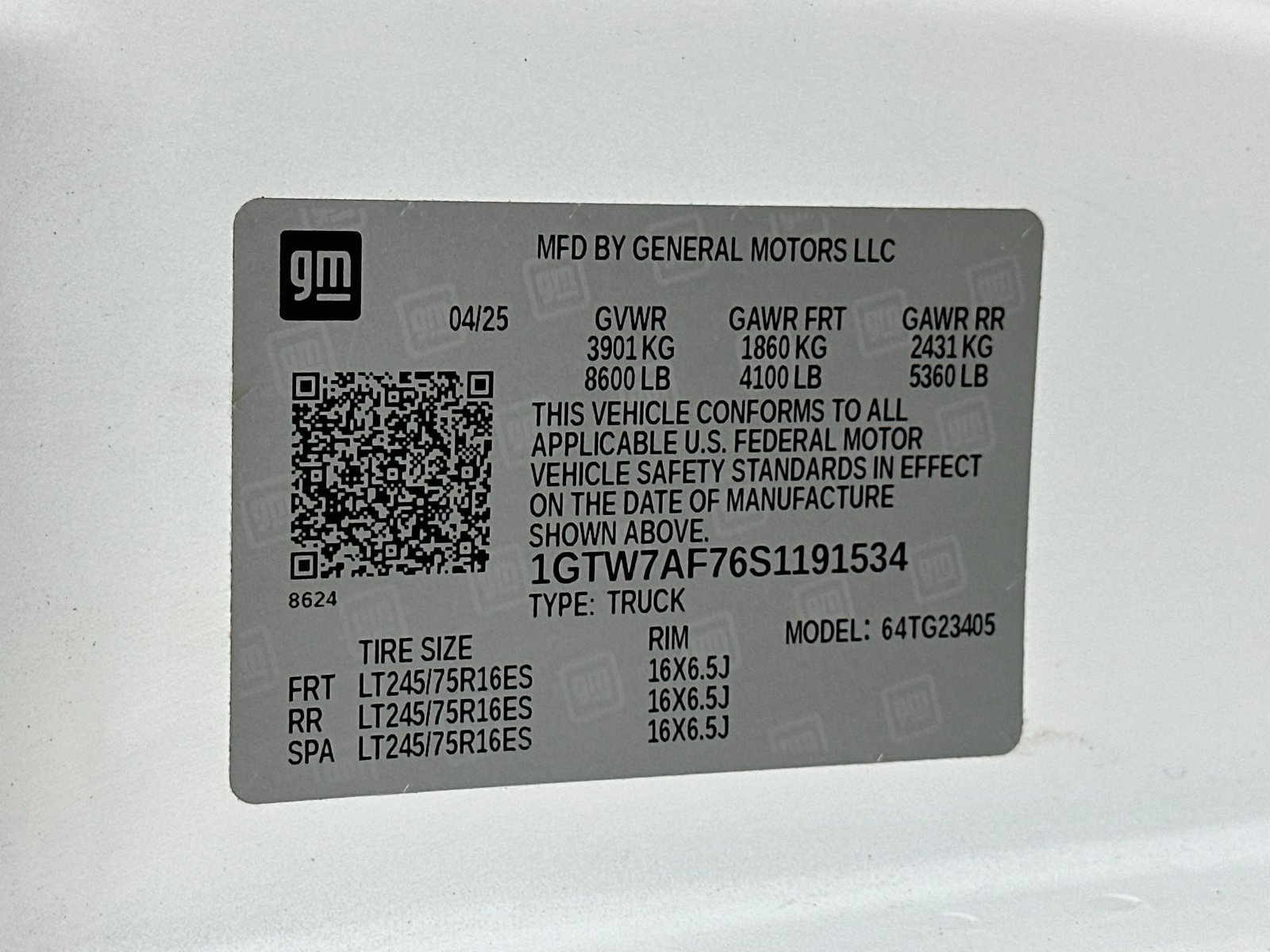 Used 2025 GMC Savana 2500 w/ Enhanced Convenience Package RWD image 39