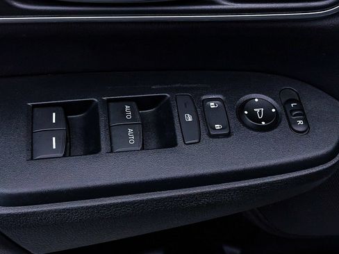 Used 2018 Honda CR-V EX-L image 12