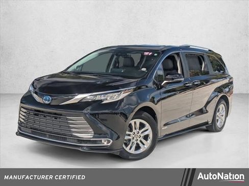 Certified 2021 Toyota Sienna Limited image 1
