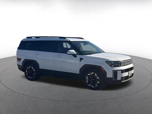 Used 2025 Hyundai Santa Fe SEL image 2