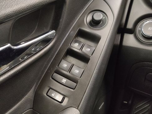 Used 2015 Chevrolet Trax LTZ FWD image 27