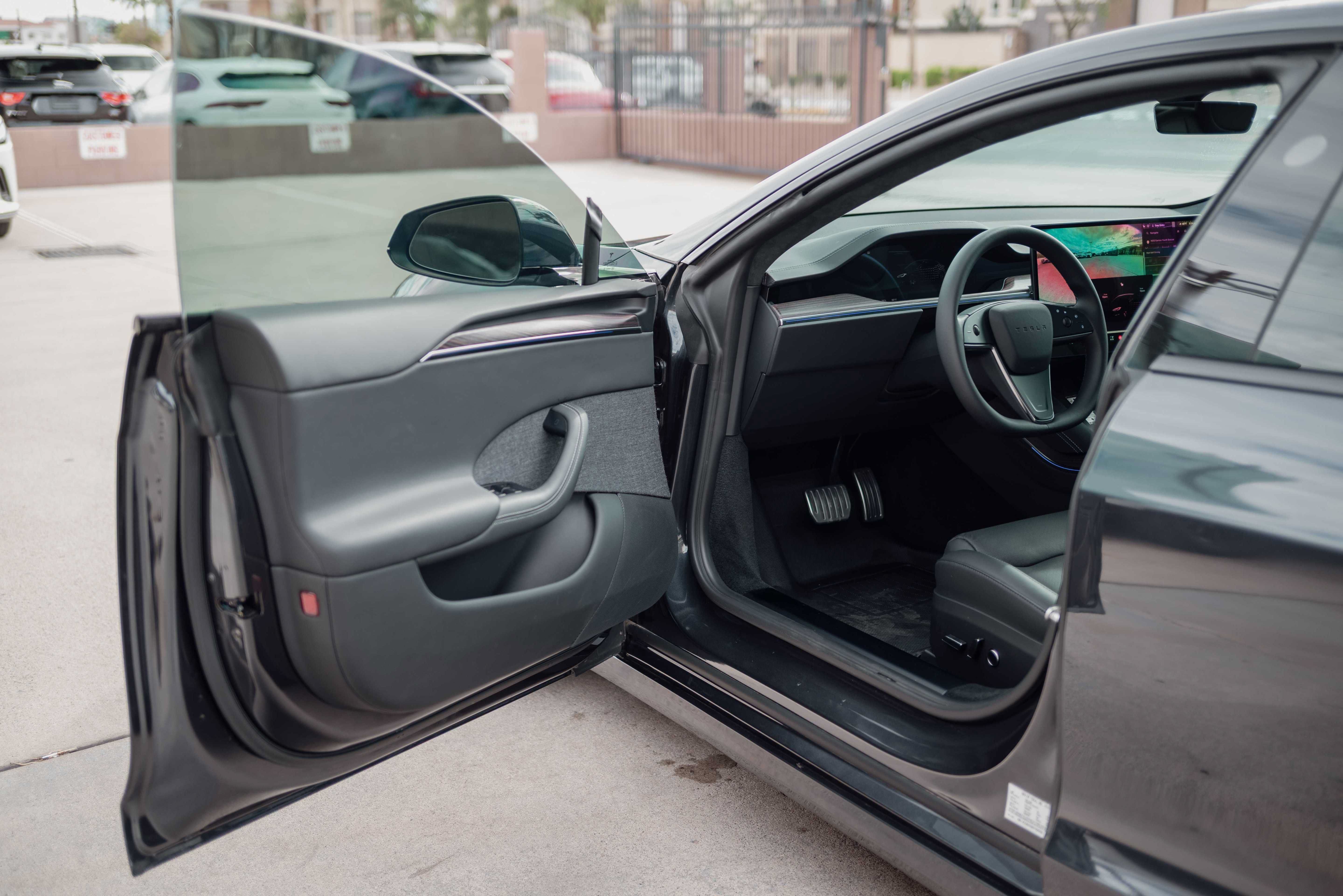 Used 2026 Tesla Model S AWD/4WD image 5