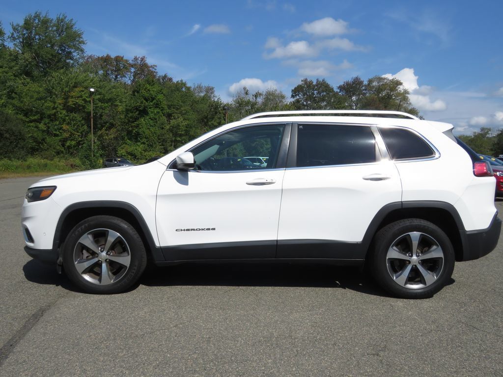 Used 2019 Jeep Cherokee Limited w/ Luxury Group AWD/4WD image 8