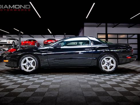 Used 1996 Pontiac Firebird Formula image 10