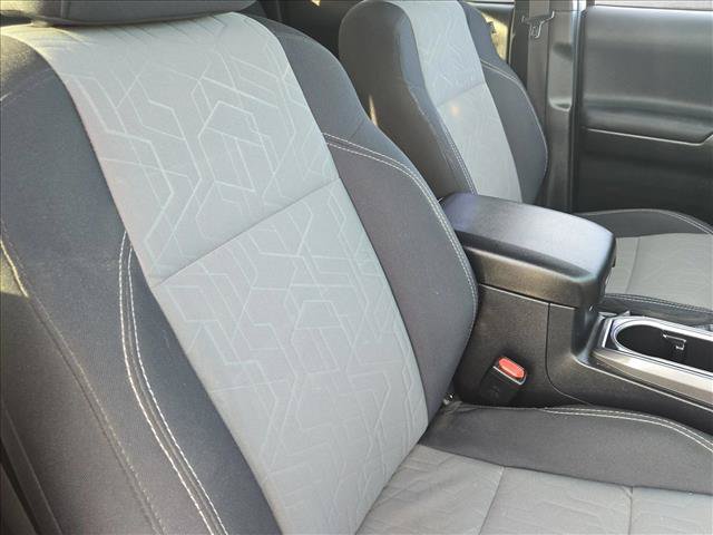 Used 2021 Toyota Tacoma TRD Off-Road w/ Technology Package RWD image 18