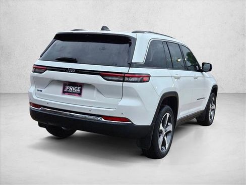 Used 2022 Jeep Grand Cherokee Limited 4xe w/ Luxury Tech Group II AWD/4WD image 5