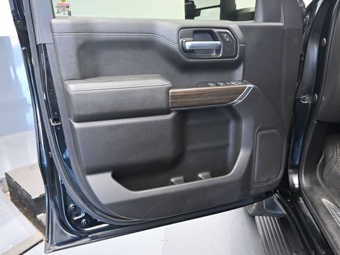 Used 2020 Chevrolet Silverado 1500 RST w/ All-Star Edition image 23