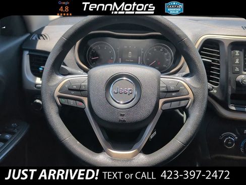 Used 2014 Jeep Cherokee Sport AWD/4WD image 19