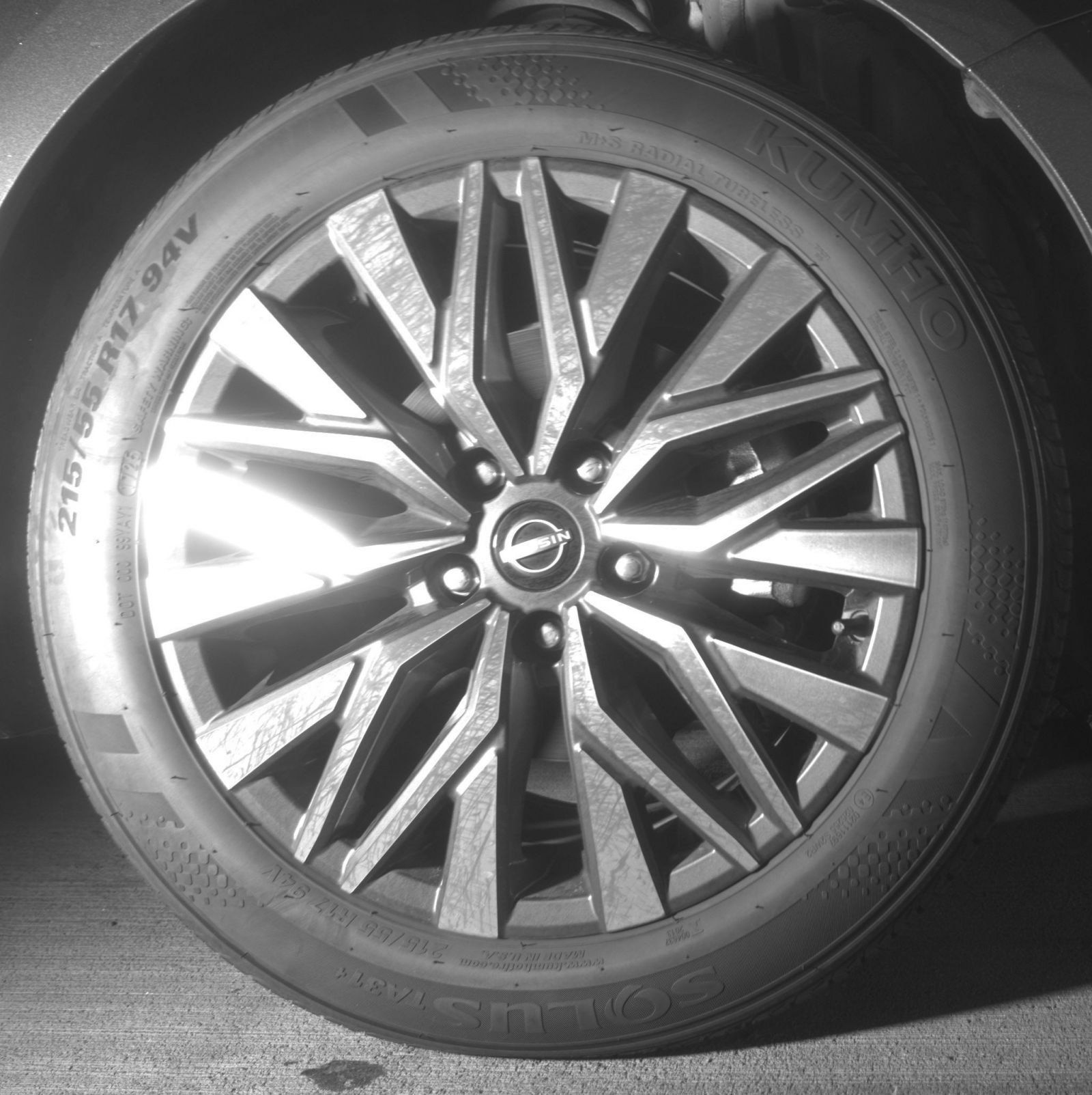 Used 2025 Nissan Altima 2.5 SV FWD image 15