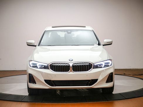 Used 2026 BMW 330i Sedan w/ Premium Package RWD image 7