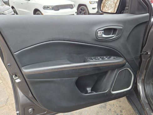 Used 2021 Jeep Compass Limited image 19