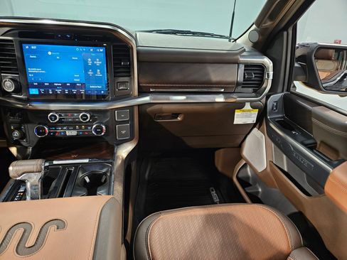 Used 2025 Ford F150 King Ranch w/ FX4 Off-Road Package AWD/4WD image 11
