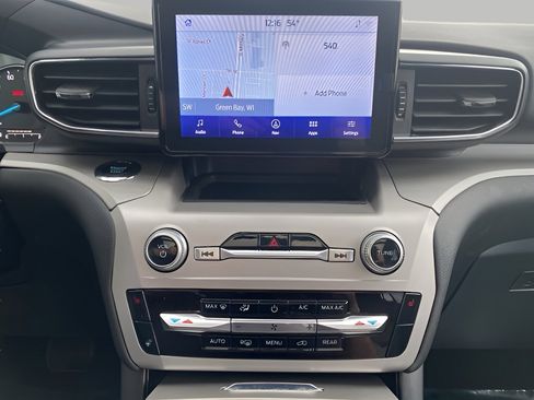 Certified 2023 Ford Explorer XLT w/ Equipment Group 202A image 21