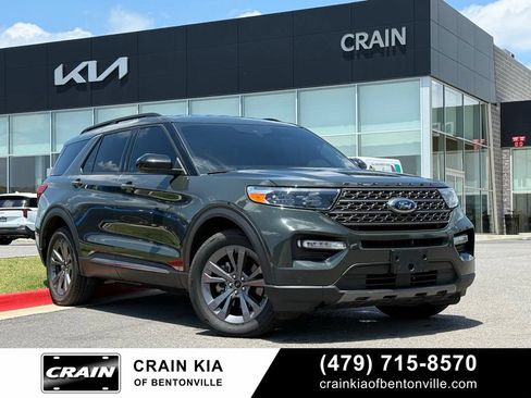 Used 2024 Ford Explorer XLT w/ Equipment Group 202A AWD/4WD image 1
