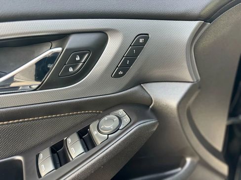 Used 2019 Chevrolet Traverse Premier w/ Redline Edition image 10