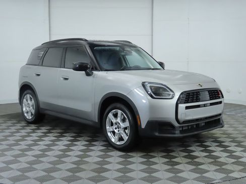 Used 2025 MINI Cooper Countryman S image 4