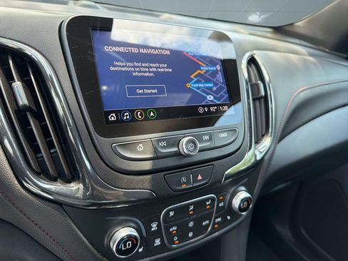 Certified 2022 Chevrolet Equinox RS w/ Infotainment Package FWD image 22