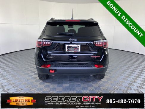 New 2026 Jeep Compass Trailhawk image 6