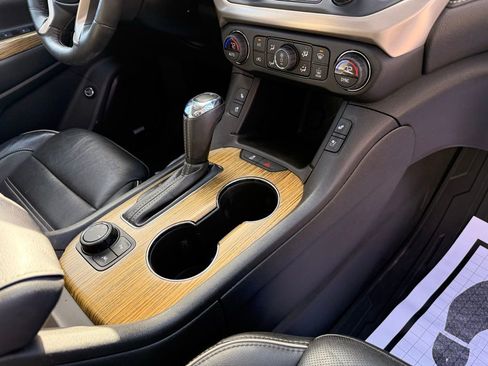 Used 2017 GMC Acadia Denali w/ Technology Package image 39