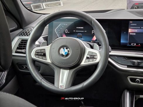 Used 2025 BMW X6 xDrive40i w/ Climate Comfort Package AWD/4WD image 11