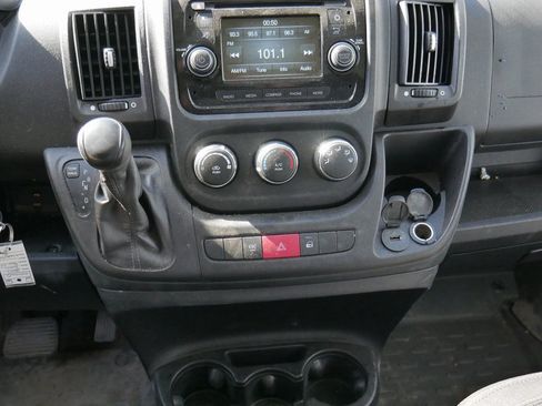 Used 2017 RAM ProMaster 2500 image 19