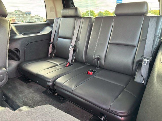 Used 2013 Cadillac Escalade Premium AWD/4WD image 30