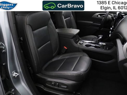 Certified 2023 Chevrolet Traverse LT w/ LT Premium Package AWD/4WD image 16