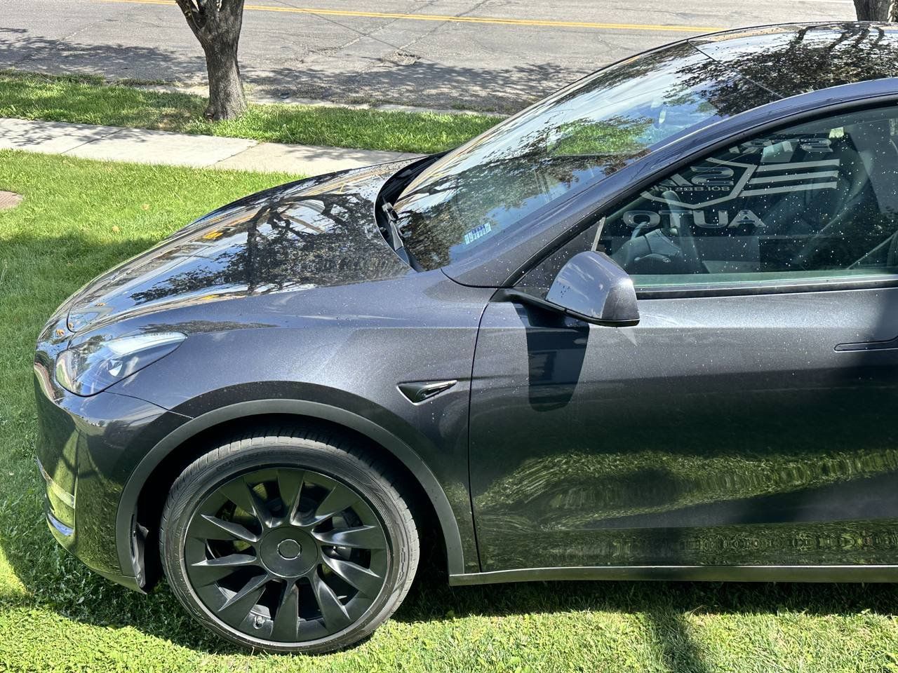 Used 2024 Tesla Model Y Long Range AWD/4WD image 10