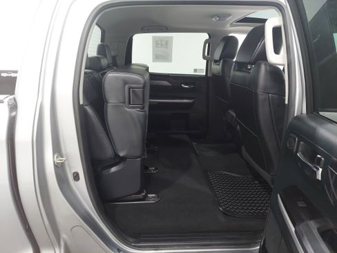 Used 2016 Toyota Tundra Platinum image 18