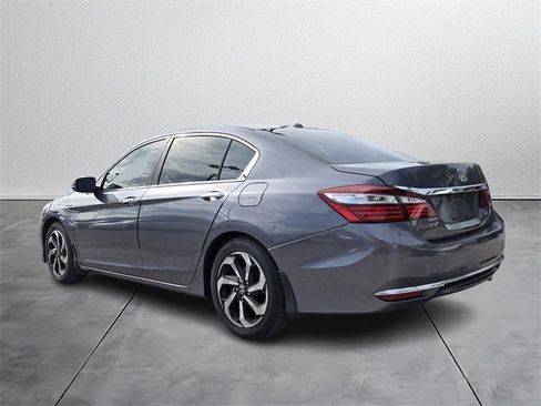Used 2017 Honda Accord EX-L image 3