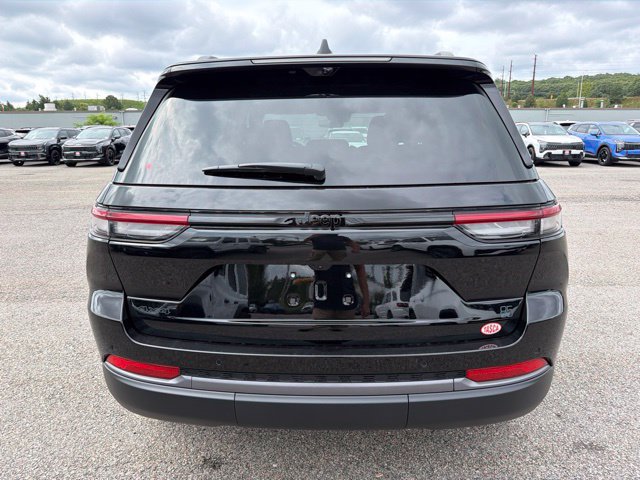 New 2026 Jeep Grand Cherokee Limited AWD/4WD image 4