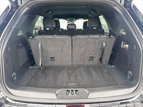 Used 2025 Ford Explorer ST-Line w/ ST-Line Street Pack image 33