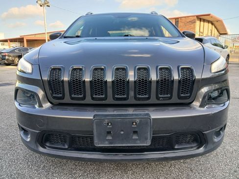Used 2015 Jeep Cherokee Limited FWD image 2