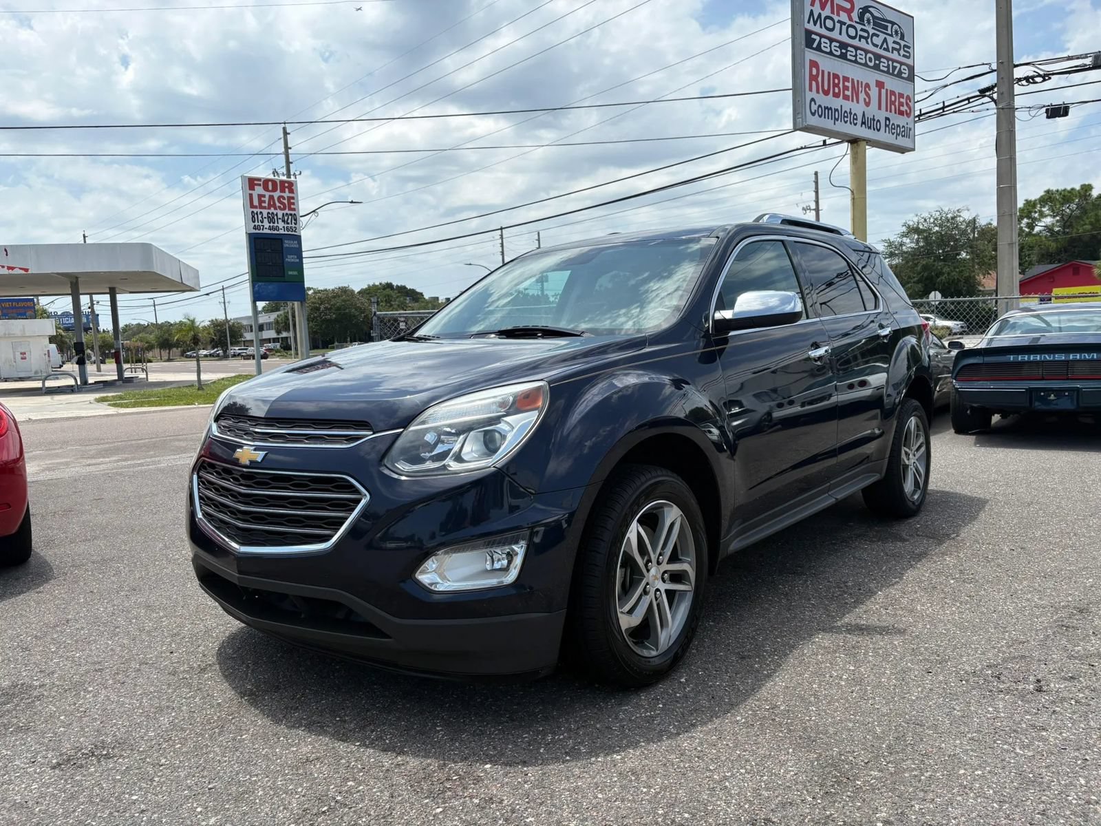 Used 2016 Chevrolet Equinox LTZ w/ Enhanced Convenience Package FWD image 1