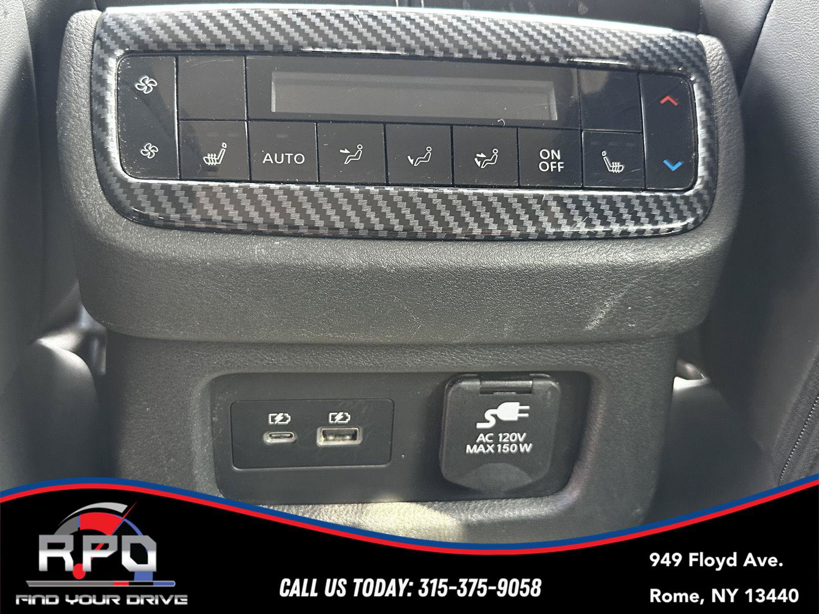 Used 2023 Nissan Pathfinder Platinum AWD/4WD image 31