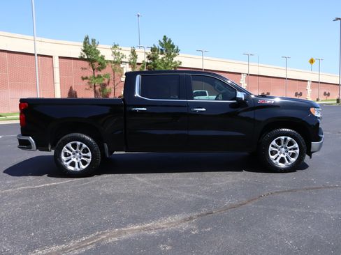 Used 2022 Chevrolet Silverado 1500 LTZ AWD/4WD image 34