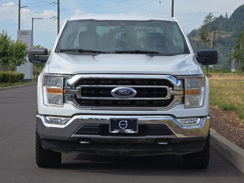 Used 2021 Ford F150 XLT w/ XTR Package AWD/4WD image 8
