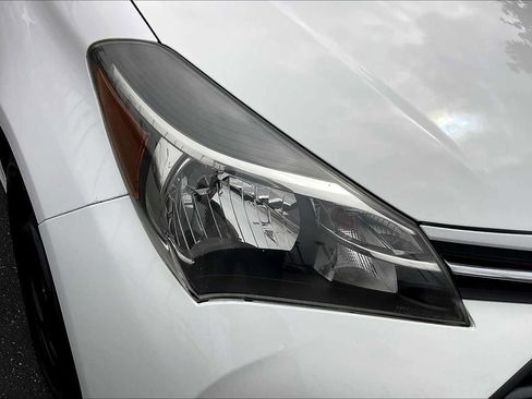 Used 2015 Toyota Yaris L FWD image 25