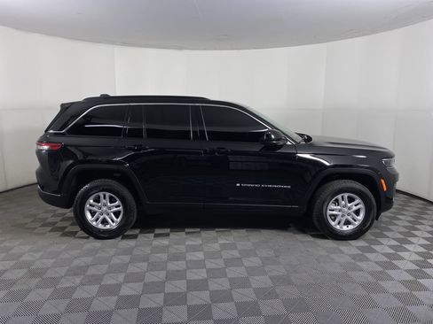 Used 2023 Jeep Grand Cherokee Altitude image 6