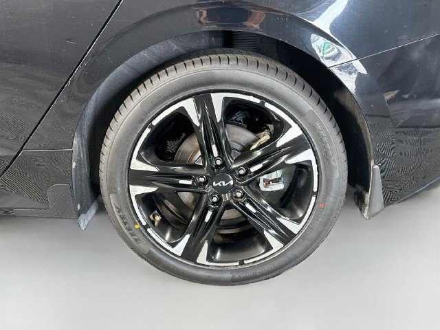 Used 2022 Kia K5 GT-Line FWD image 36