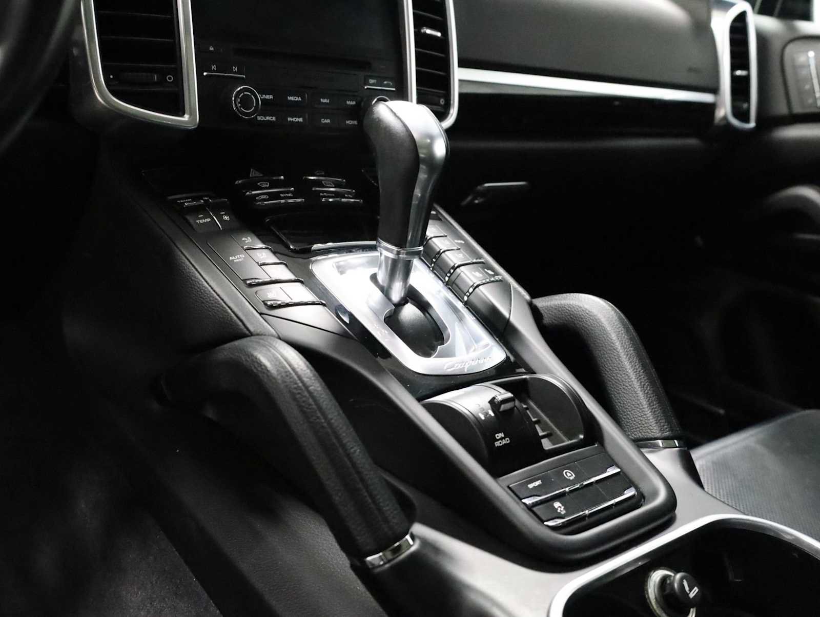Used 2017 Porsche Cayenne S AWD/4WD image 29