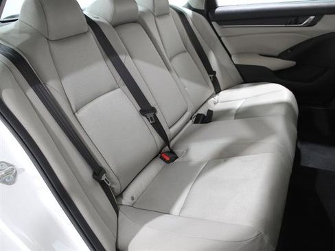 Used 2019 Honda Accord LX image 17