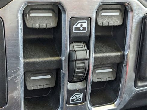 Used 2023 Jeep Wrangler Sport S image 10