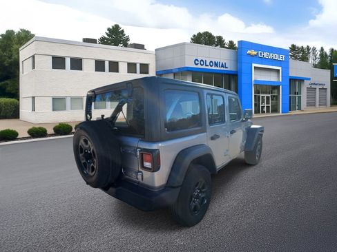Used 2020 Jeep Wrangler Unlimited Sport AWD/4WD image 4