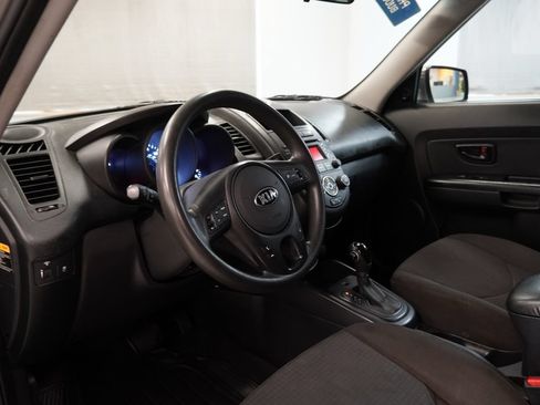 Used 2013 Kia Soul FWD image 6